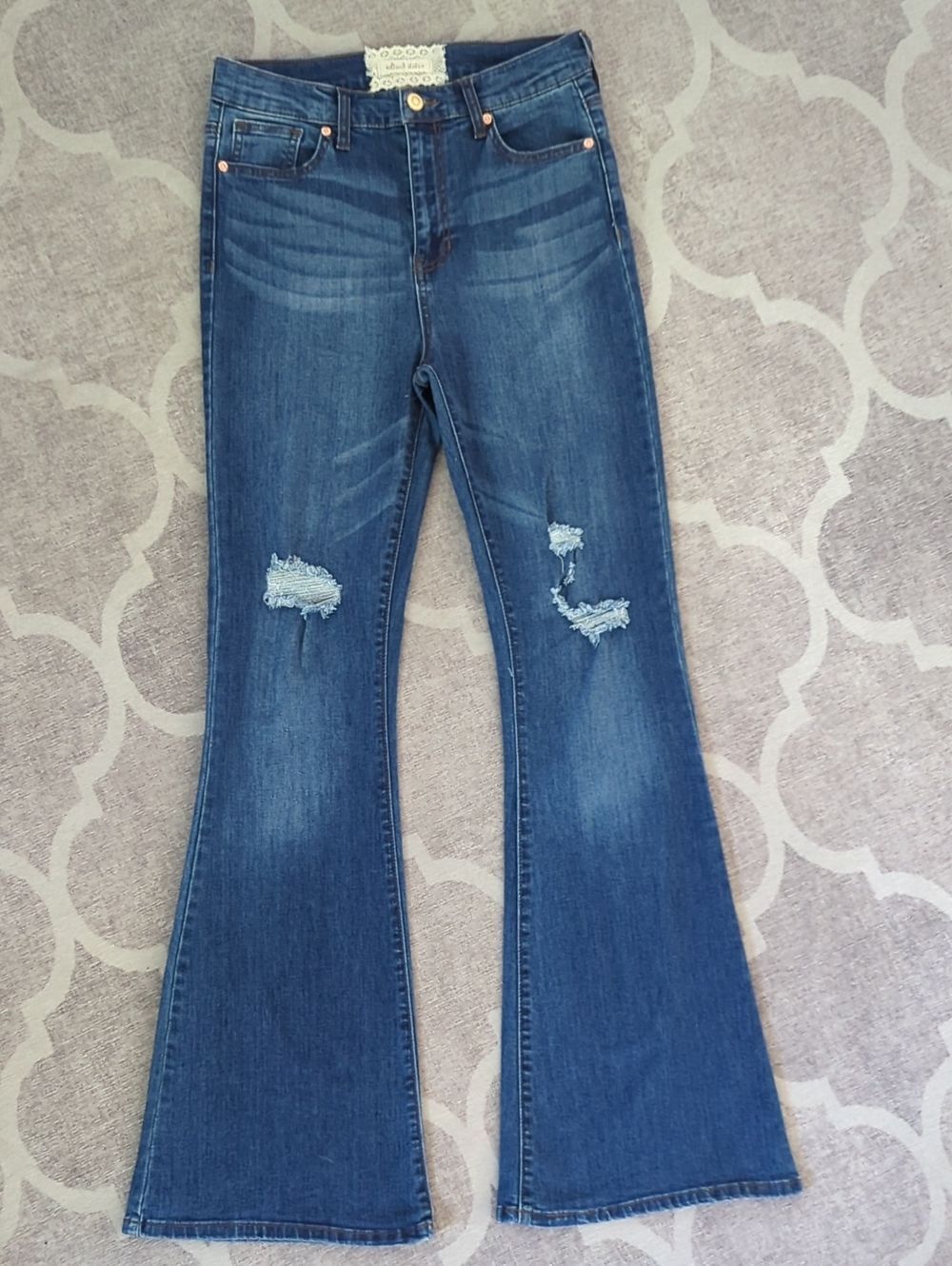 Altar'd State Women’s High-Rise Distressed Flared Jeans Size 29/9